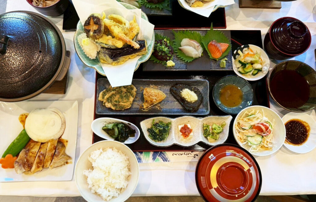 葛尾村産鶏で食べ応えを実感―「葛尾鶏御膳」